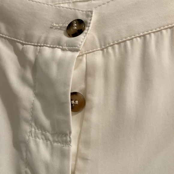 Victor Victoria, New with tags white pants - Picture 12 of 16